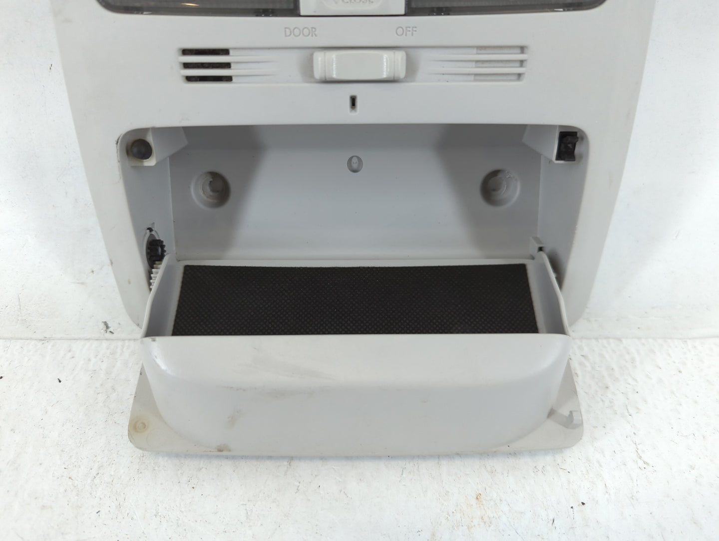 2010-2015 Subaru Forester Overhead Roof Console 707074 - Oemusedautoparts1.com