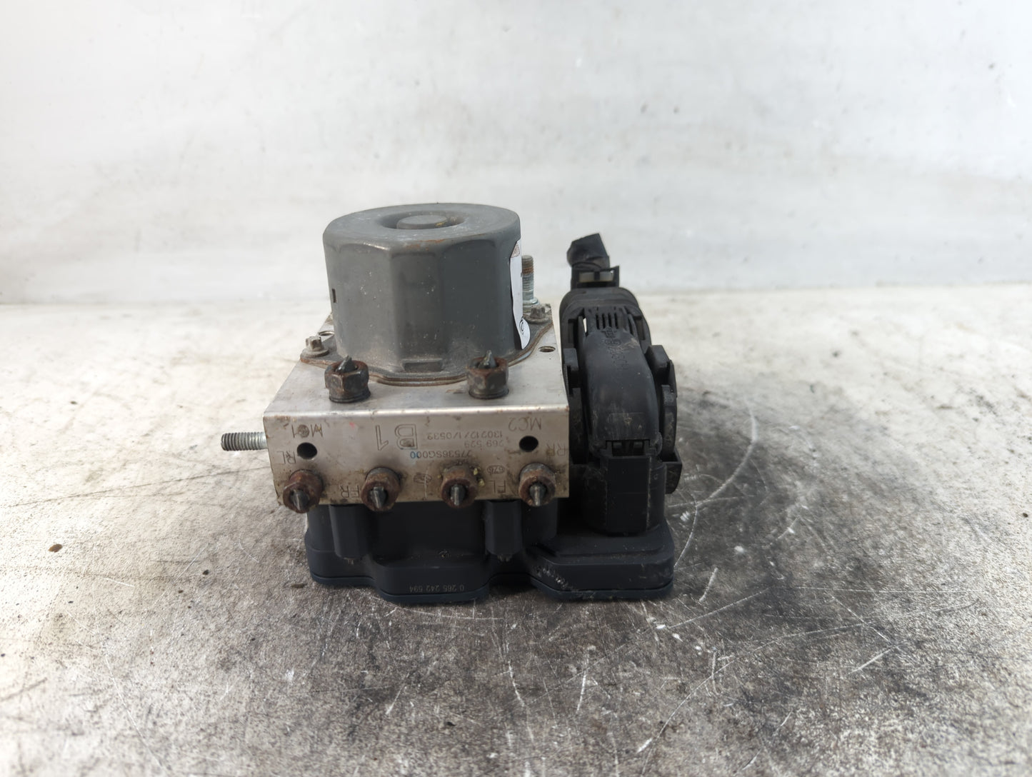 2014-2015 Subaru Forester ABS Pump Control Module Replacement P/N:27536SG000 Fits Fits 2014 2015 OEM Used Auto Parts - Oemus