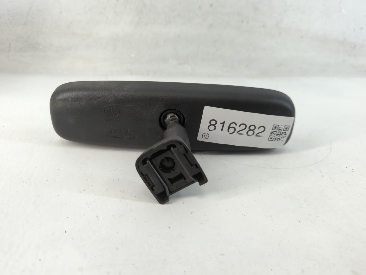 2014 Subaru Forester Interior Rear View Mirror Replacement OEM P/N:E4032197 E4022197 Fits OEM Used Auto Parts - Oemusedautop
