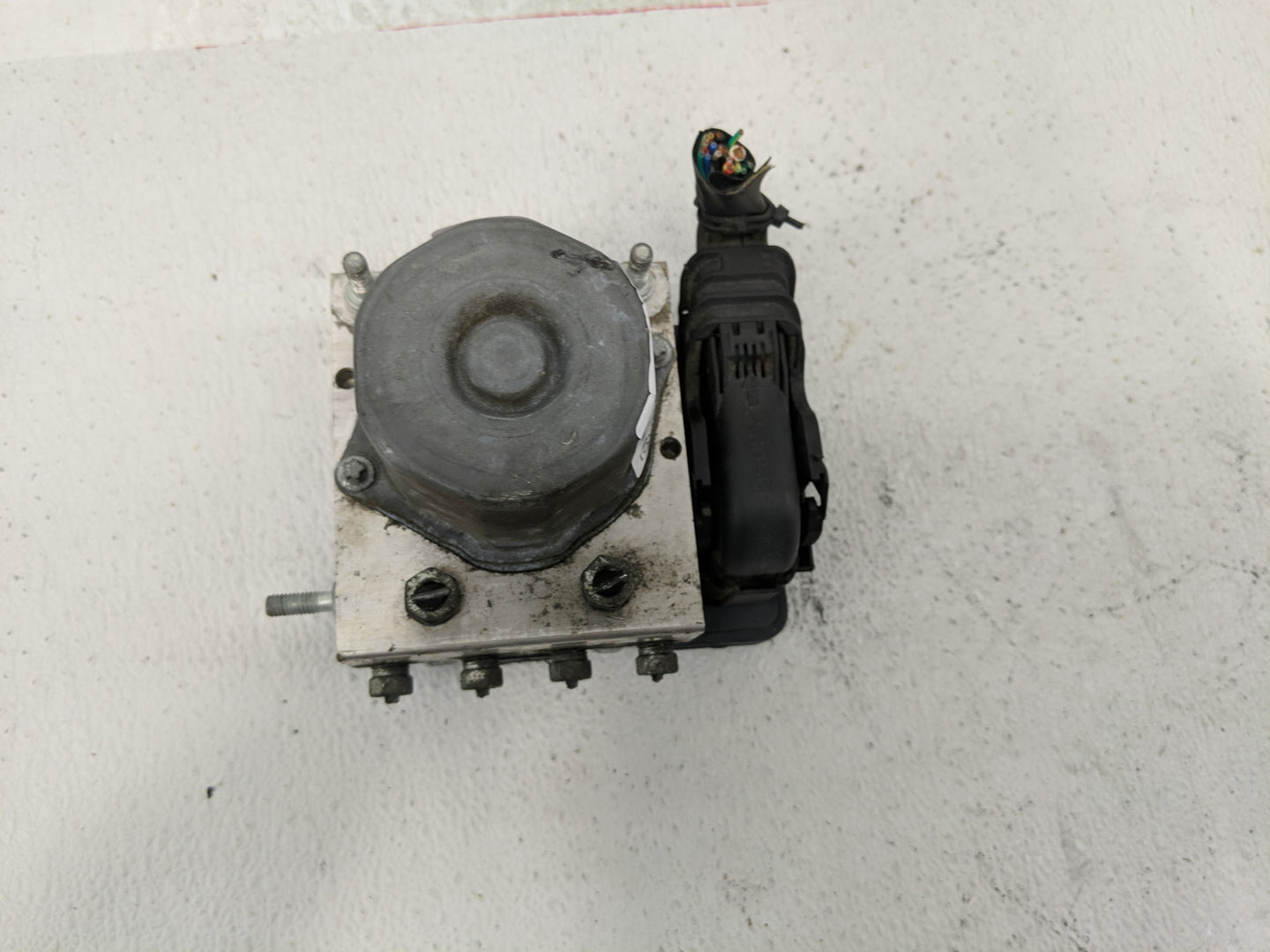 2013-2014 Subaru Impreza ABS Pump Control Module Replacement P/N:27536F J190 Fits Fits 2013 2014 OEM Used Auto Parts - Oemus