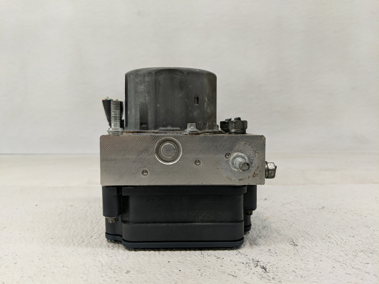 2013-2014 Subaru Impreza ABS Pump Control Module Replacement P/N:27536F J190 Fits Fits 2013 2014 OEM Used Auto Parts - Oemus