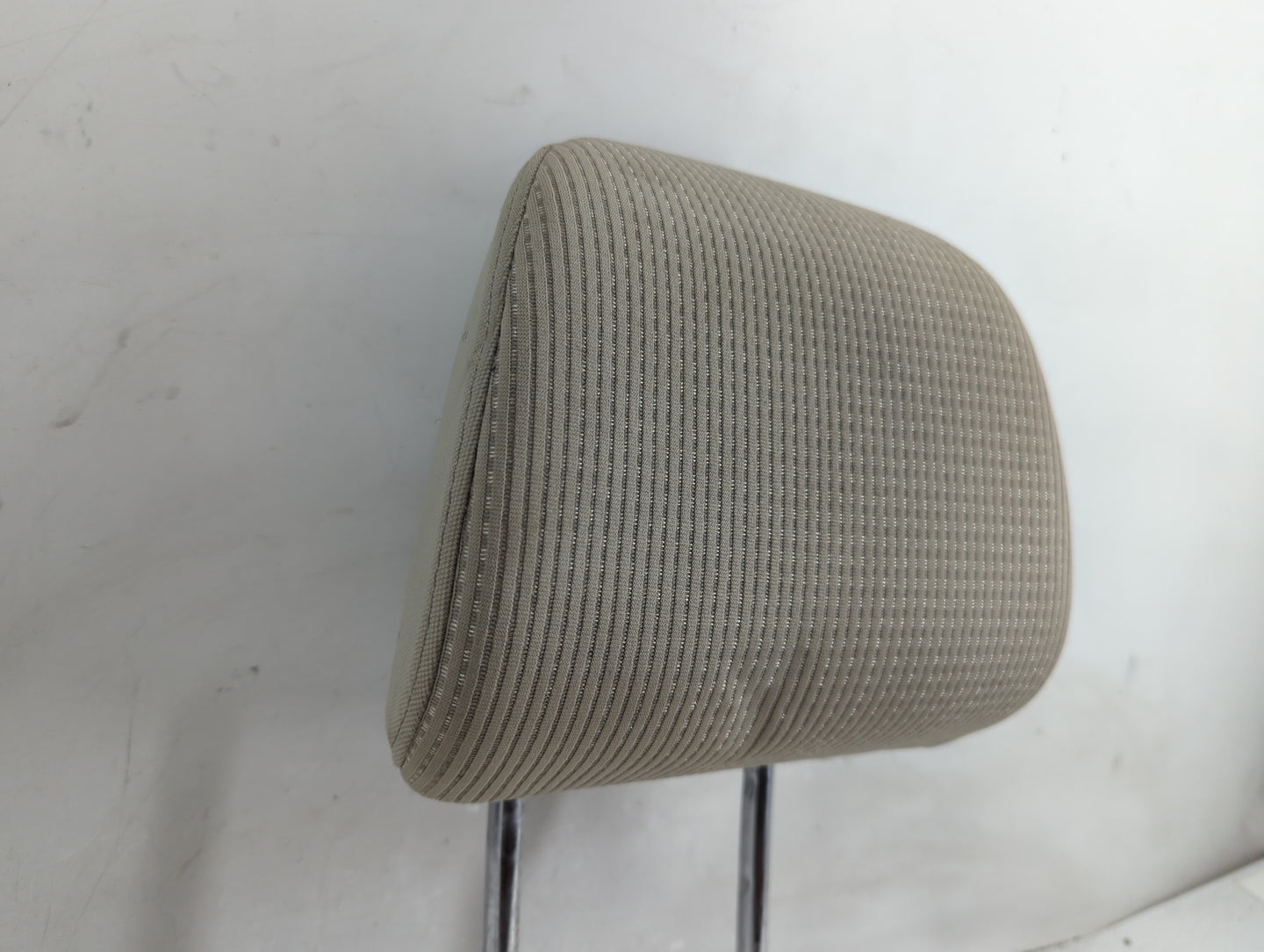 2014 Subaru Impreza Headrest Head Rest Rear Seat Fits OEM Used Auto Parts - Oemusedautoparts1.com