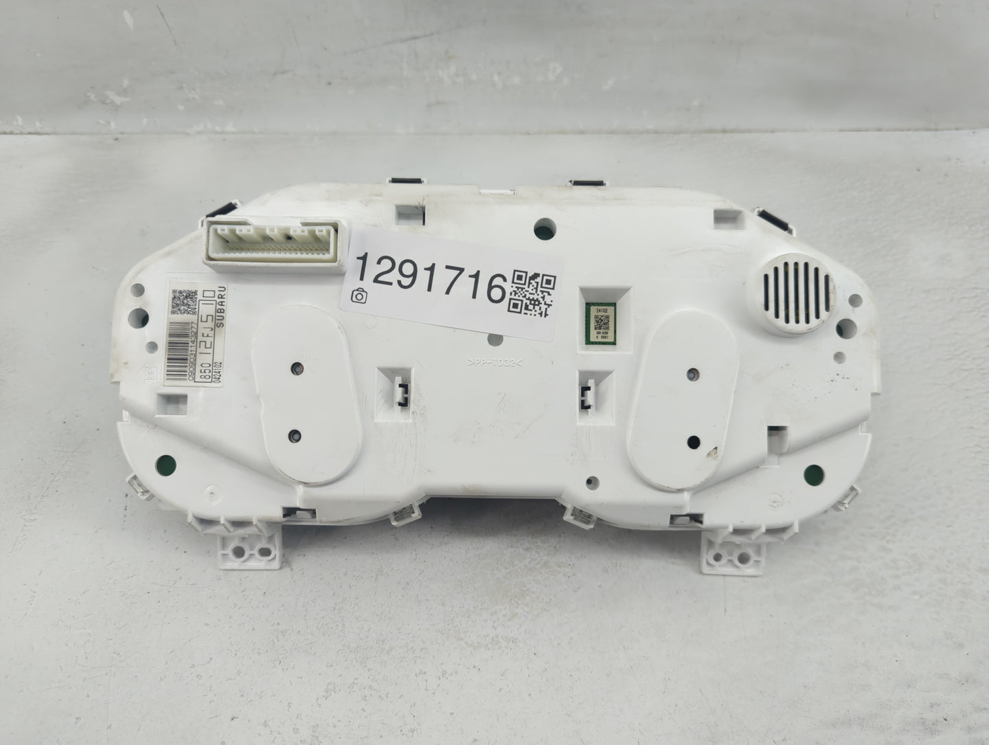 2014 Subaru Impreza Instrument Cluster Speedometer Gauges P/N:85012FJ510 Fits OEM Used Auto Parts - Oemusedautoparts1.com