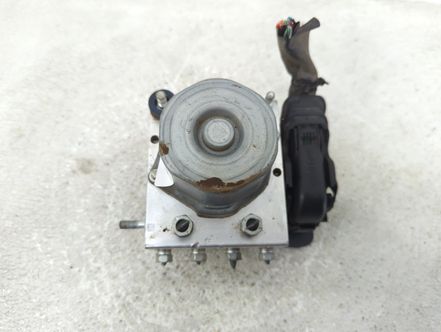 2013-2014 Subaru Impreza ABS Pump Control Module Replacement P/N:27536FJ190 Fits Fits 2013 2014 OEM Used Auto Parts - Oemuse