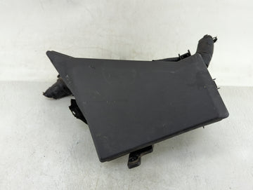 2010-2014 Subaru Impreza Fusebox Fuse Box Panel Relay Module P/N:700200B Fits Fits 2010 2011 2012 2013 2014 OEM Used Auto Pa