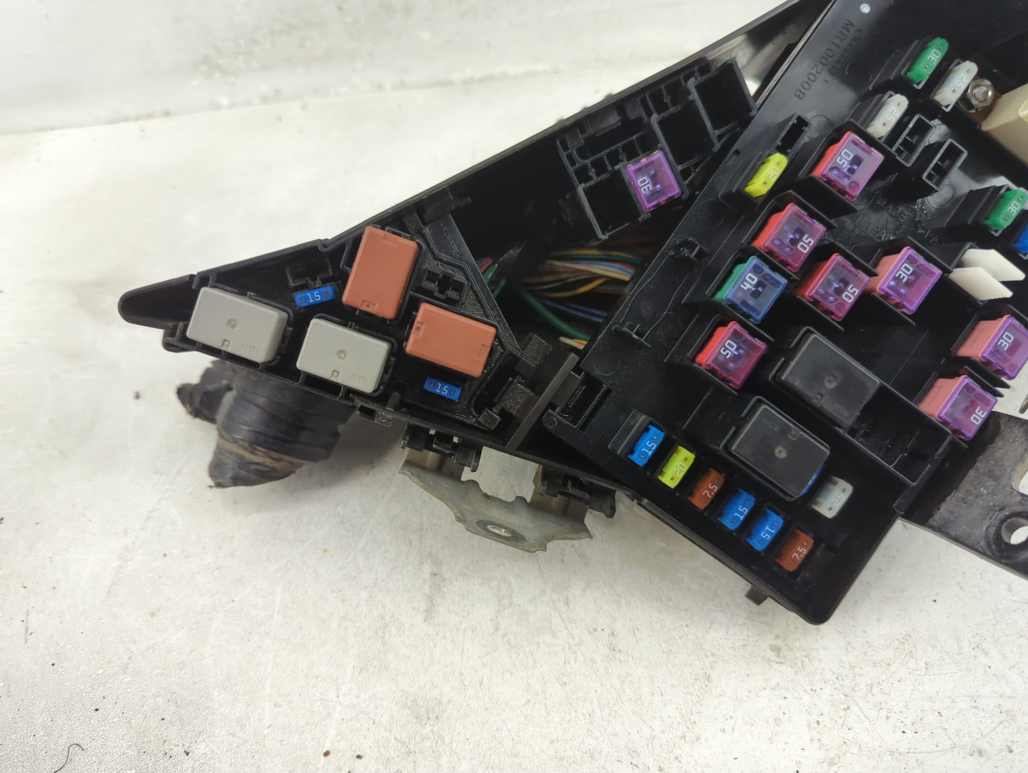 2012-2014 Subaru Impreza Fusebox Fuse Box Panel Relay Module P/N:MB503604B Fits Fits 2012 2013 2014 OEM Used Auto Parts - Oe