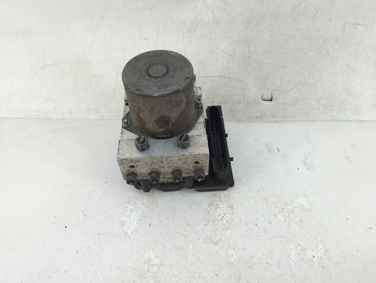 2014 Subaru Impreza ABS Pump Control Module Replacement P/N:0 265 952 201 31103 h0989 Fits OEM Used Auto Parts - Oemusedauto