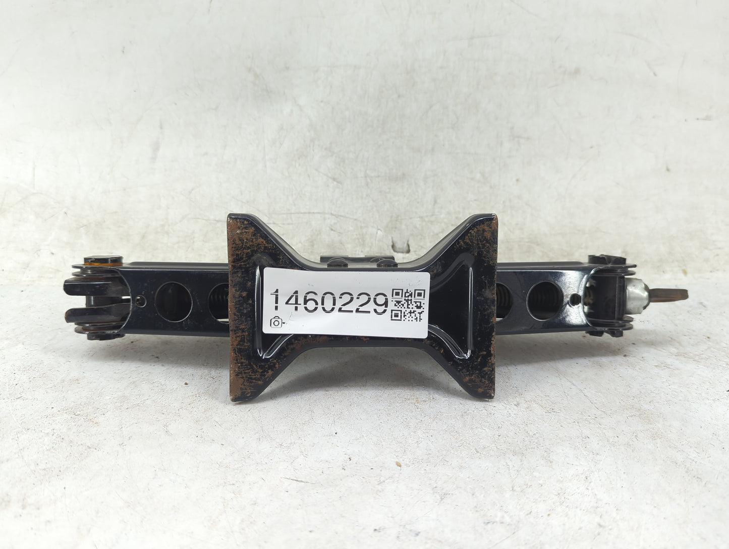 2014 Subaru Impreza Spare Scissor Car Jack Black - Oemusedautoparts1.com