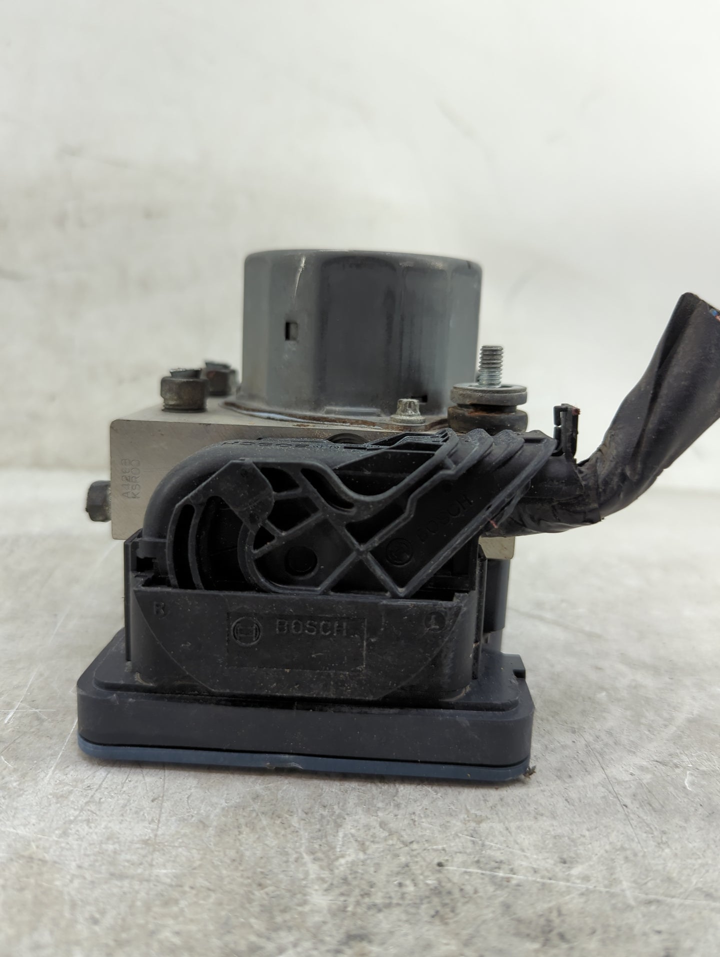 2013-2014 Subaru Impreza ABS Pump Control Module Replacement P/N:0265956058 2265106452 Fits Fits 2013 2014 OEM Used Auto Par
