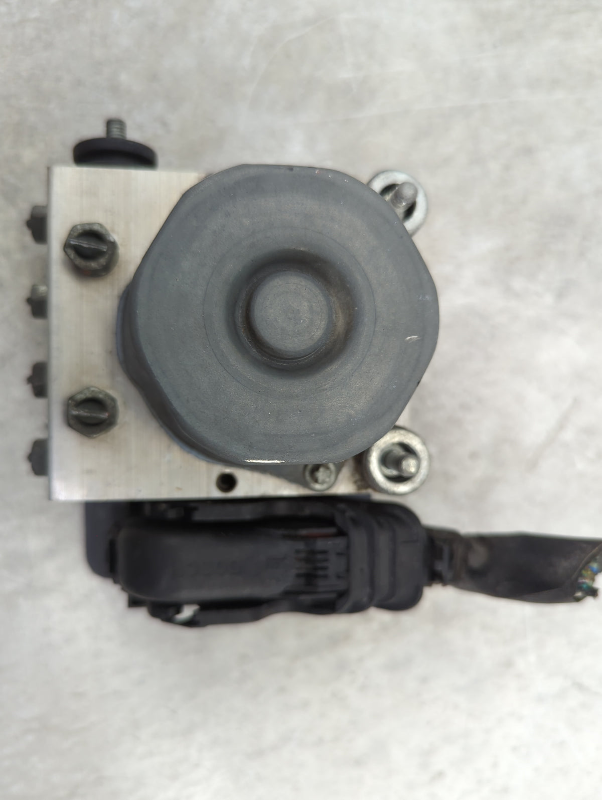 2013-2014 Subaru Impreza Anti-Lock Brake ABS Pump Module Actuator OEM P/N:0265956058 2265106452 Fits Fits 2013 2014 OEM Used
