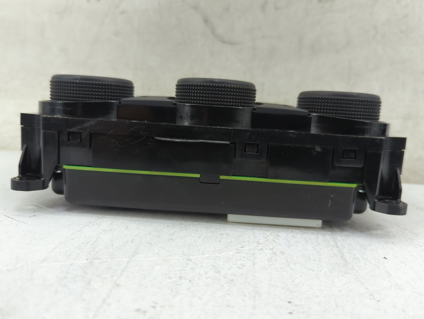 2014 Subaru Impreza Climate Control Module Temperature AC/Heater Replacement P/N:72311FJ350 Fits OEM Used Auto Parts - Oemus