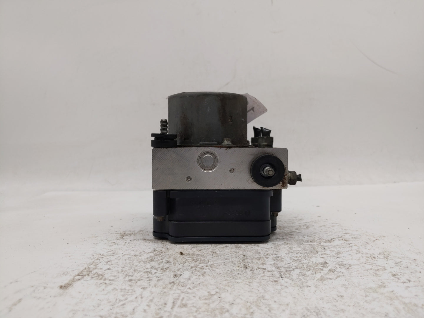 2013-2014 Subaru Impreza ABS Pump Control Module Replacement P/N:27536F J190 Fits Fits 2013 2014 OEM Used Auto Parts - Oemus