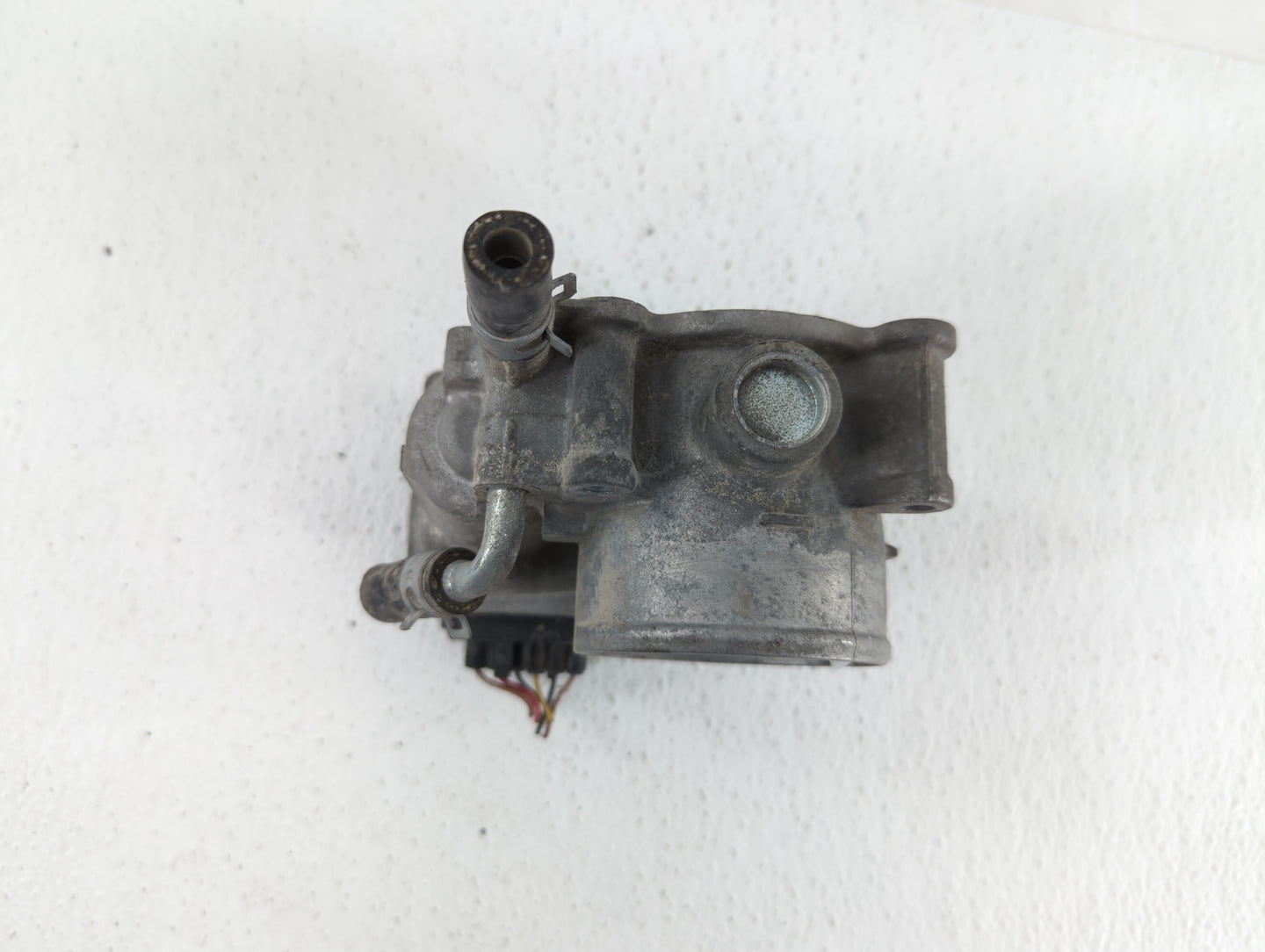 2012-2016 Subaru Impreza Throttle Body P/N:16112AA380 Fits Fits 2011 2012 2013 2014 2015 2016 2017 OEM Used Auto Parts - Oem