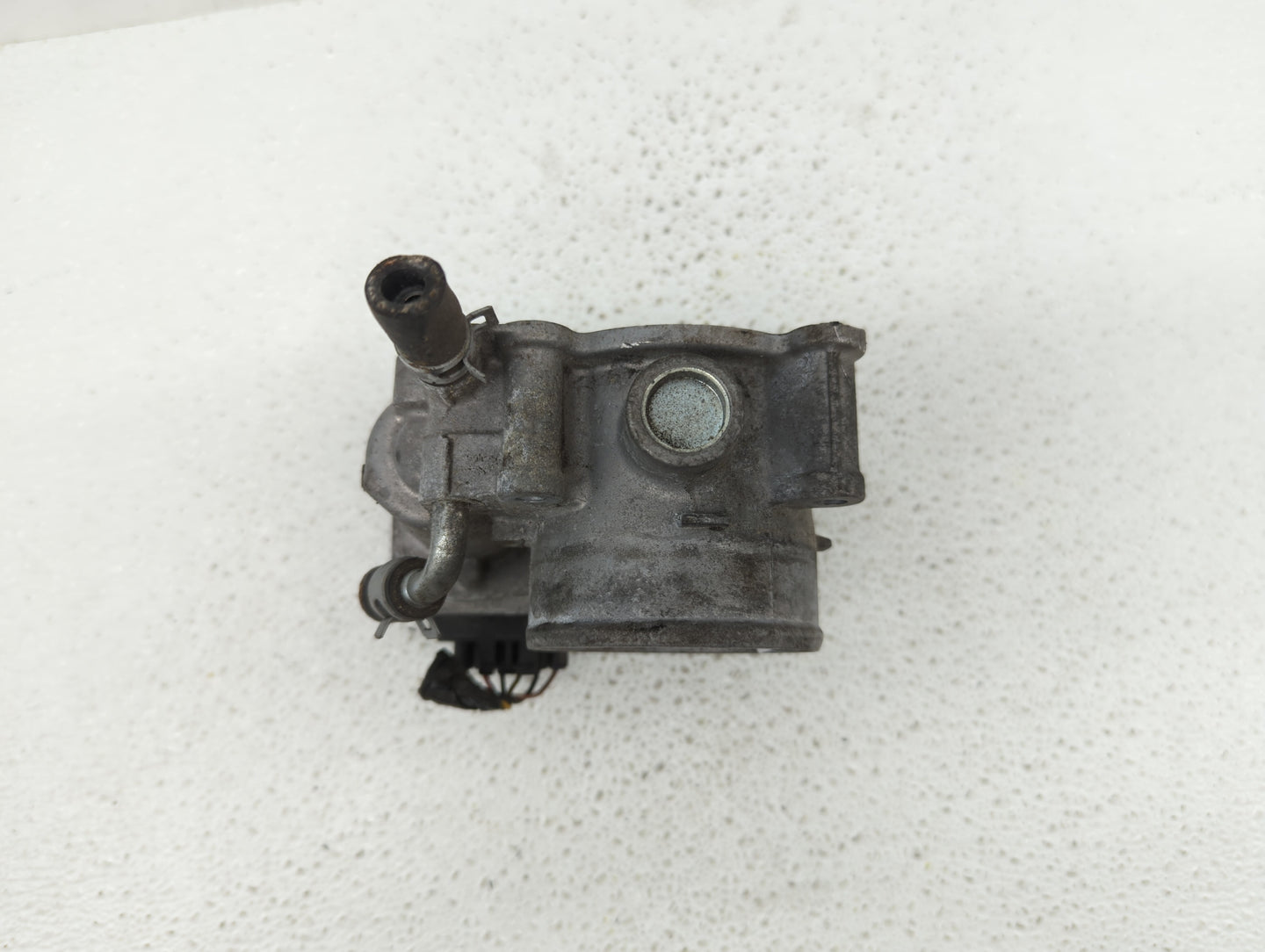 2012-2016 Subaru Impreza Throttle Body P/N:16112AA380 Fits Fits 2011 2012 2013 2014 2015 2016 2017 OEM Used Auto Parts - Oem