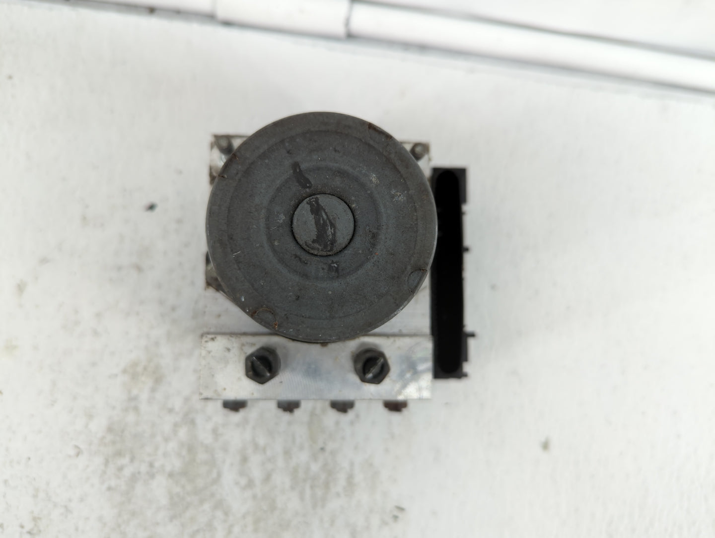 2014 Subaru Impreza ABS Pump Control Module Replacement P/N:27536FG220 Fits OEM Used Auto Parts - Oemusedautoparts1.com