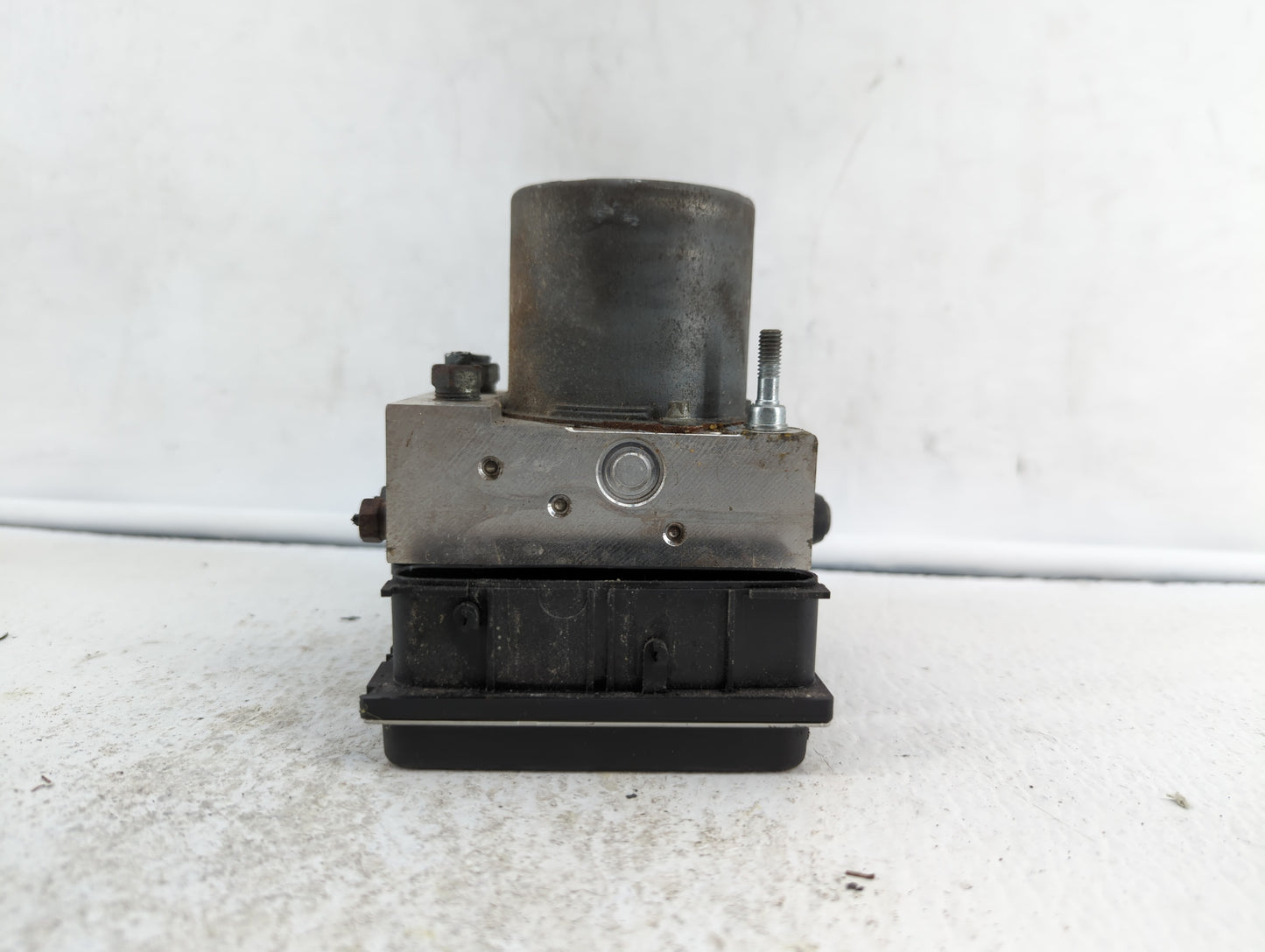 2014 Subaru Impreza ABS Pump Control Module Replacement P/N:27536FG220 Fits OEM Used Auto Parts - Oemusedautoparts1.com