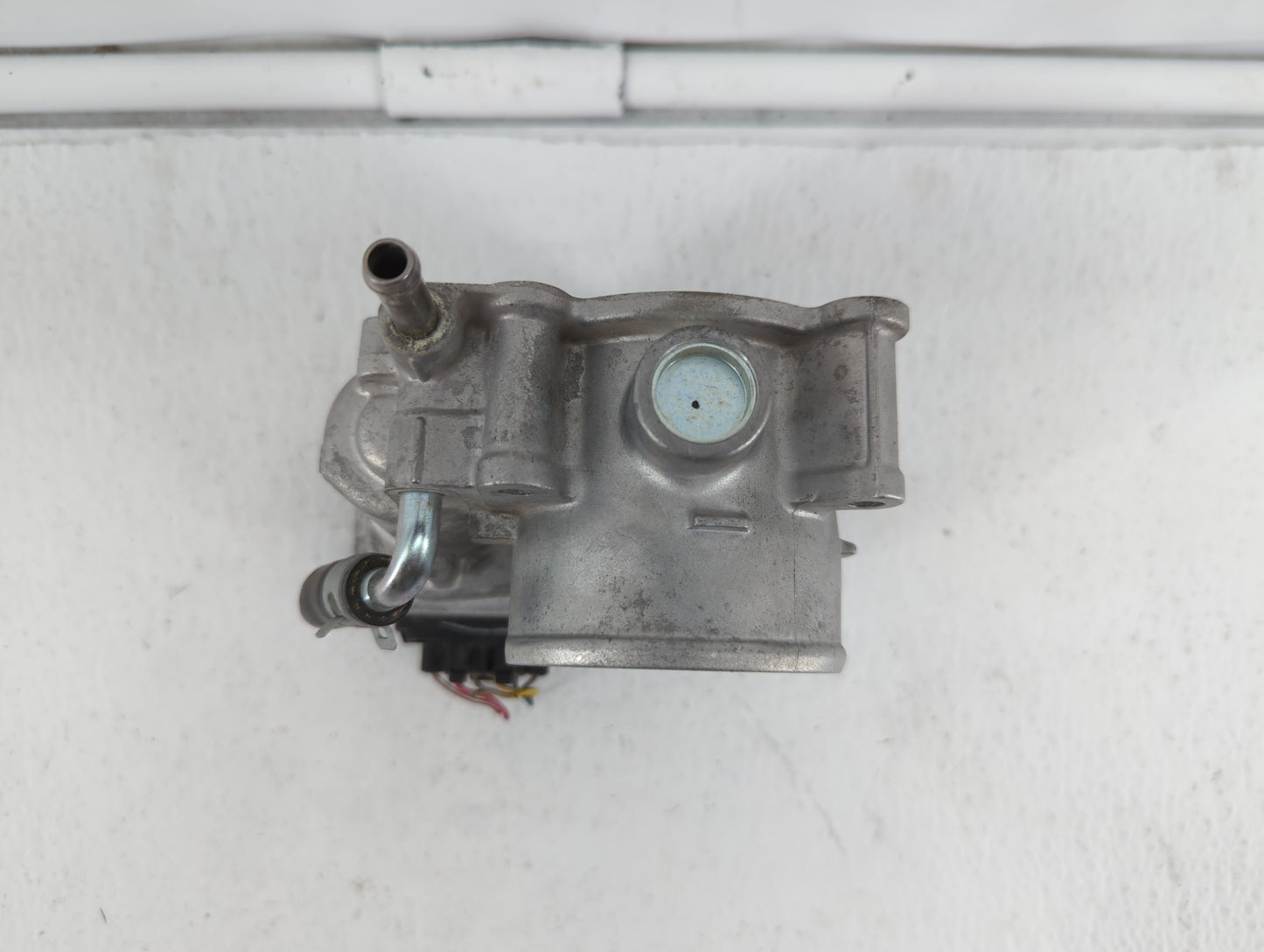 2012-2016 Subaru Impreza Throttle Body P/N:16112AA380 Fits Fits 2011 2012 2013 2014 2015 2016 2017 OEM Used Auto Parts - Oem