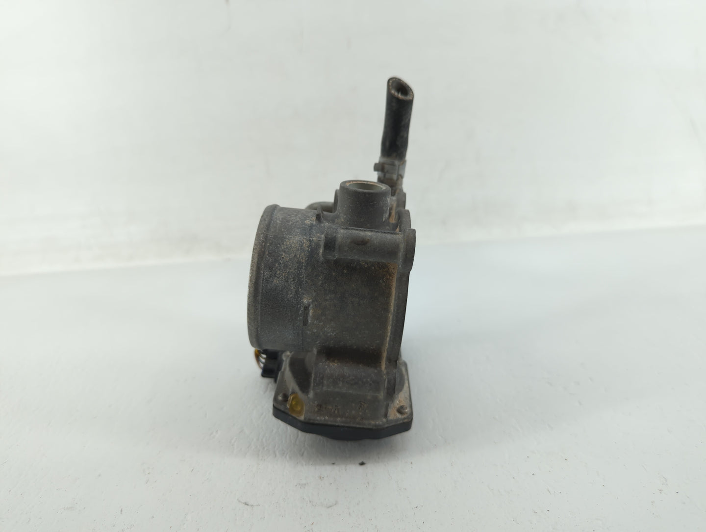 2012-2016 Subaru Impreza Throttle Body P/N:16112AA380 Fits Fits 2011 2012 2013 2014 2015 2016 2017 2018 OEM Used Auto Parts 