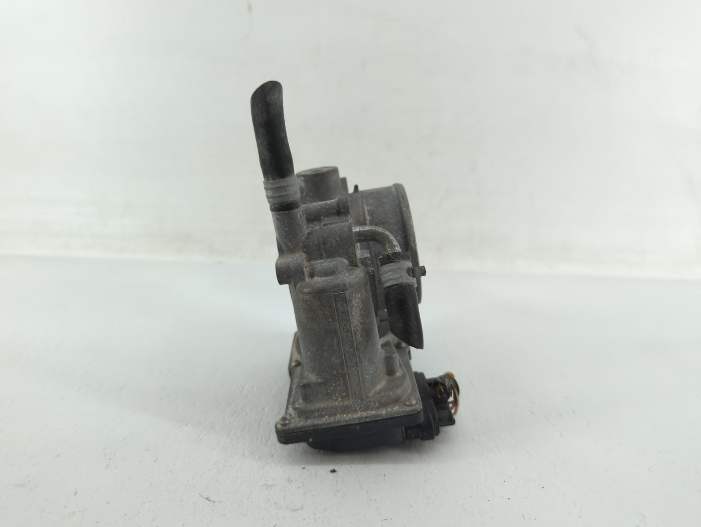 2012-2016 Subaru Impreza Throttle Body P/N:16112AA380 Fits Fits 2011 2012 2013 2014 2015 2016 2017 2018 OEM Used Auto Parts 