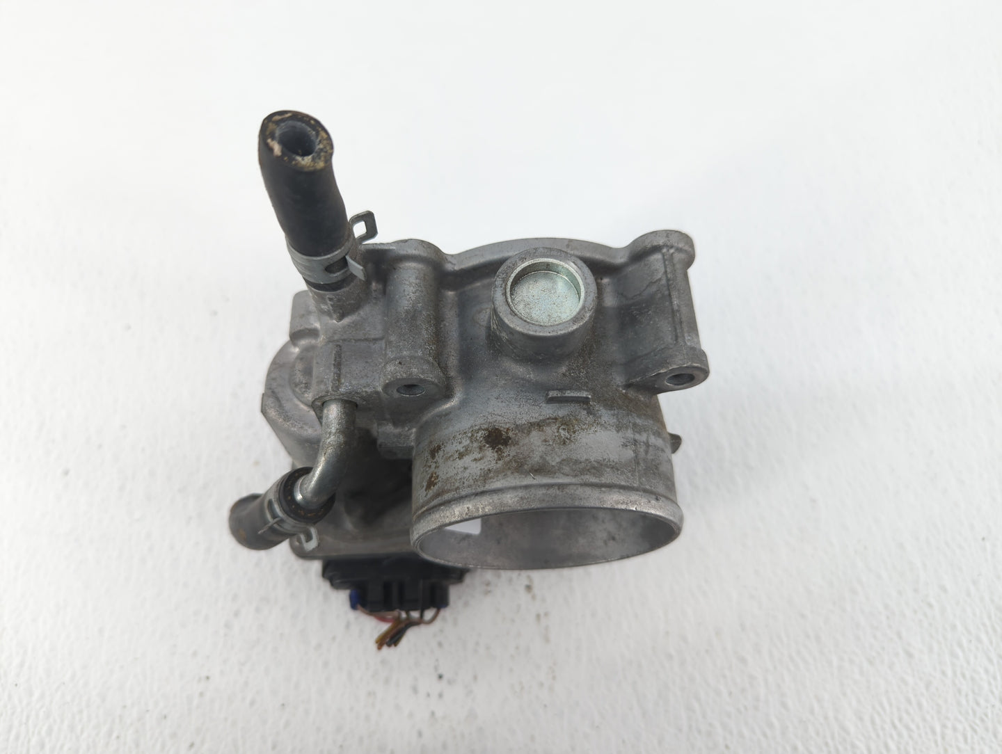2012-2016 Subaru Impreza Throttle Body P/N:16112AA380 Fits Fits 2011 2012 2013 2014 2015 2016 2017 2018 OEM Used Auto Parts 