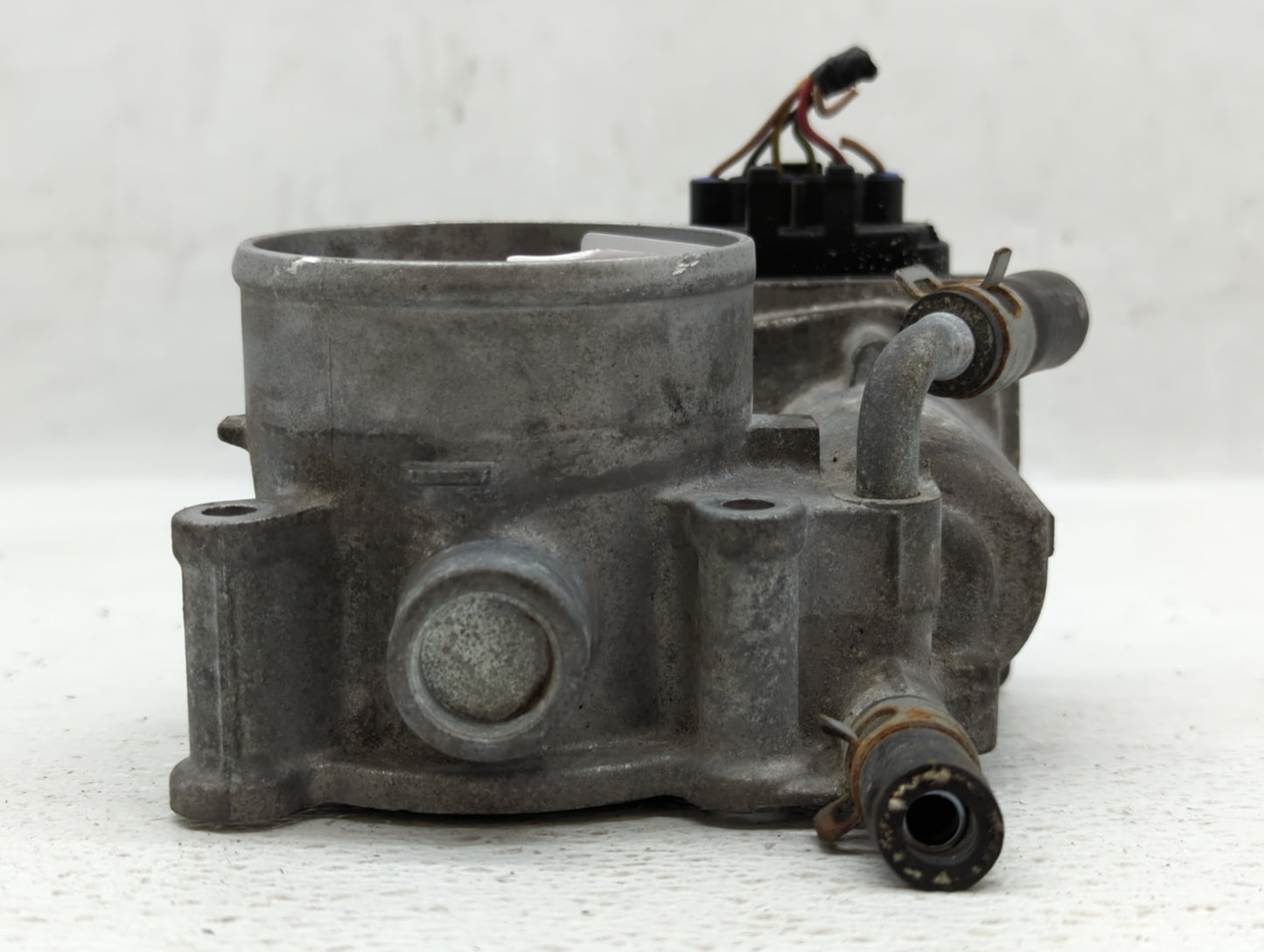2012-2016 Subaru Impreza Throttle Body P/N:16112AA380 Fits Fits 2011 2012 2013 2014 2015 2016 2017 2018 OEM Used Auto Parts 