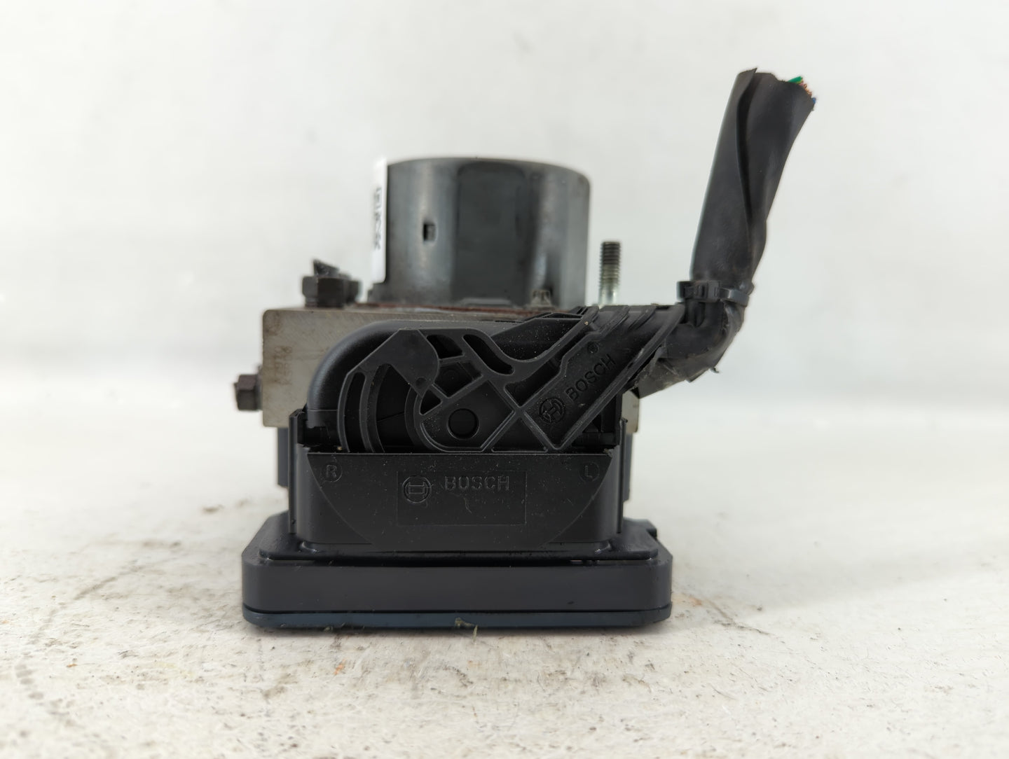 2013-2014 Subaru Impreza ABS Pump Control Module Replacement P/N:27536FJ190 Fits Fits 2013 2014 OEM Used Auto Parts - Oemuse