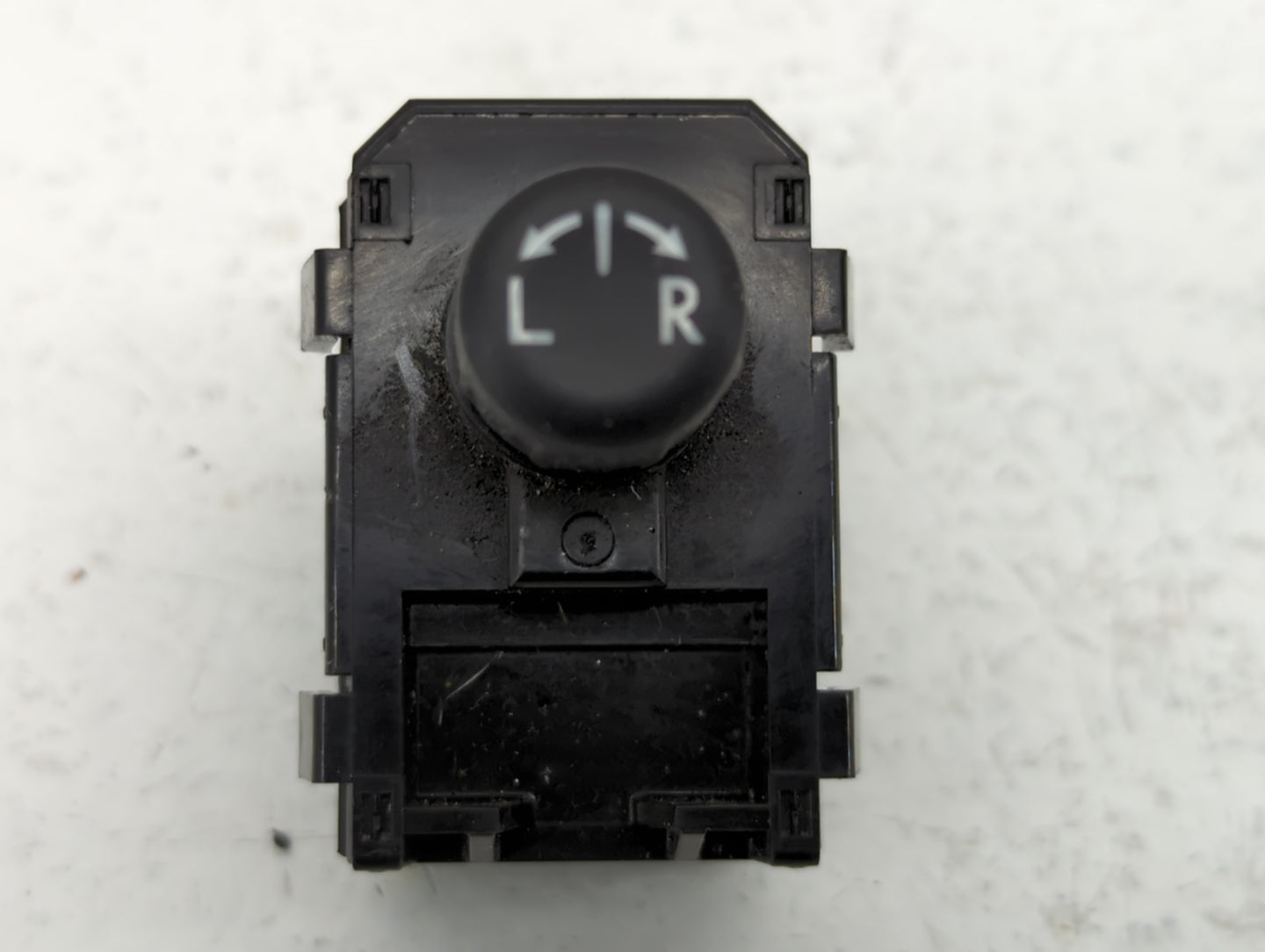 2012-2016 Subaru Impreza Passenger Right Power Window Switch 83061fj010 - Oemusedautoparts1.com