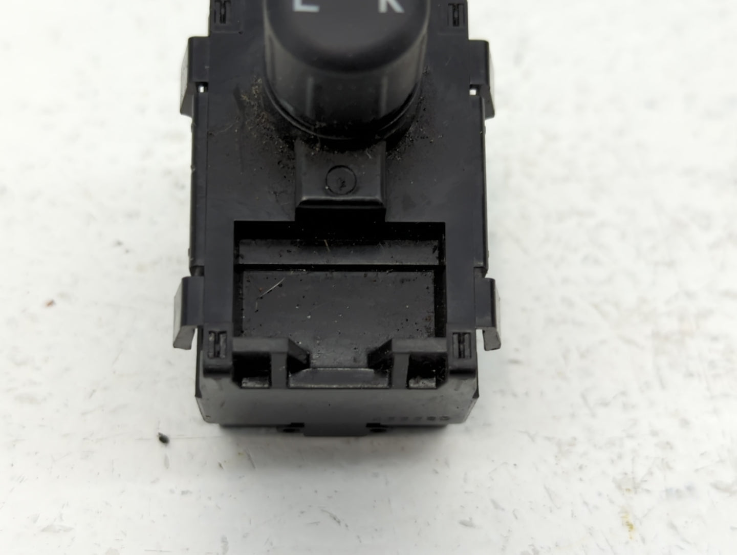 2012-2016 Subaru Impreza Passenger Right Power Window Switch 83061fj010 - Oemusedautoparts1.com