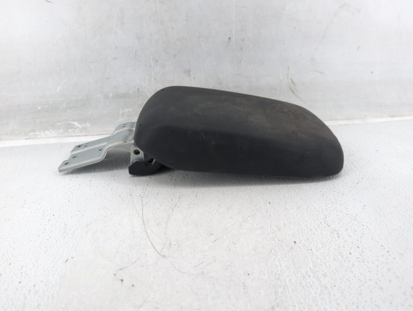2014 Subaru Impreza Center Console Armrest Cover Lid Black - Oemusedautoparts1.com