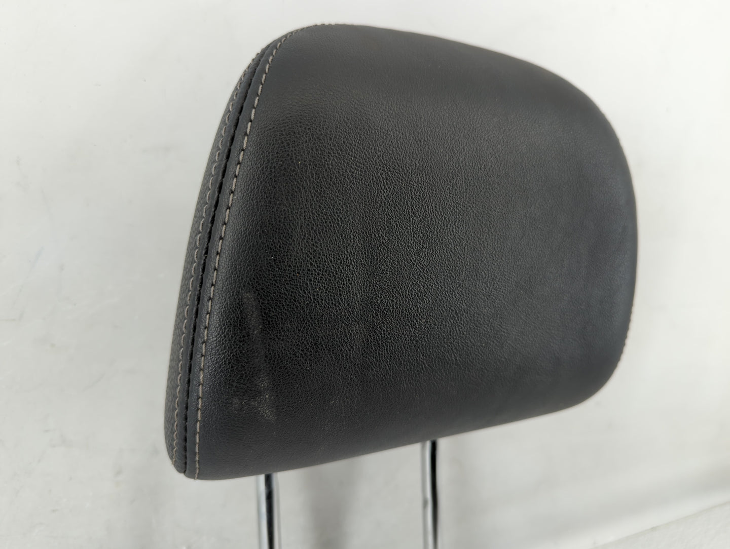 2014 Subaru Impreza Headrest Head Rest Front Driver Passenger Seat Fits OEM Used Auto Parts - Oemusedautoparts1.com