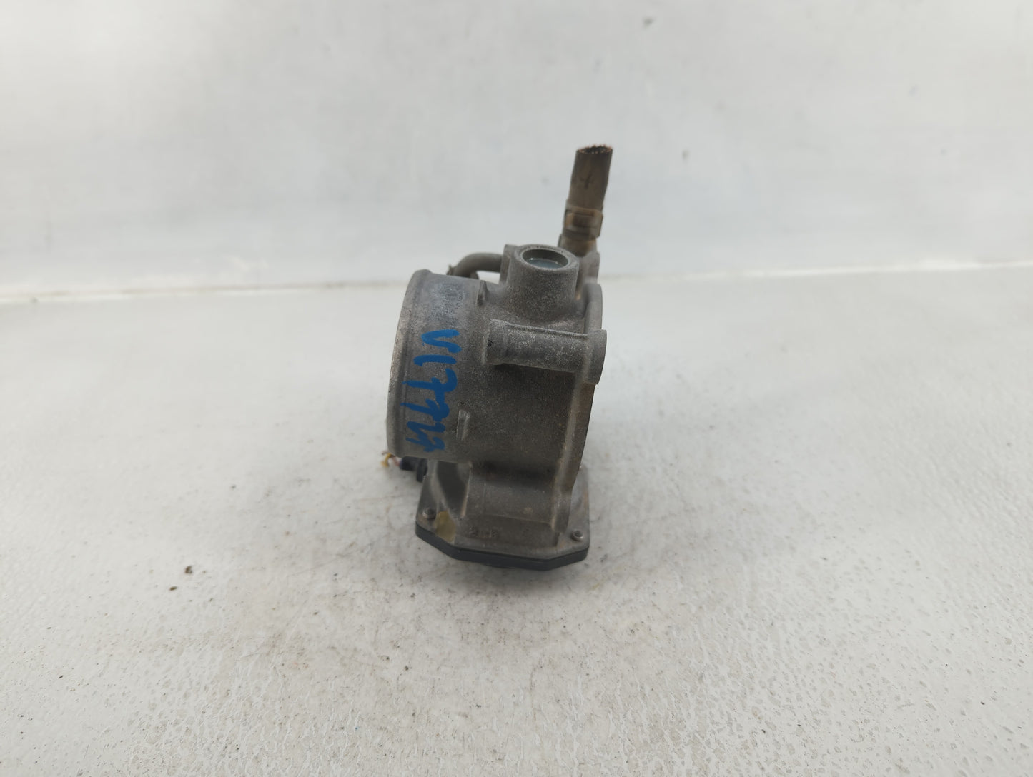 2012-2016 Subaru Impreza Throttle Body P/N:16112AA380 Fits Fits 2011 2012 2013 2014 2015 2016 2017 2018 OEM Used Auto Parts 
