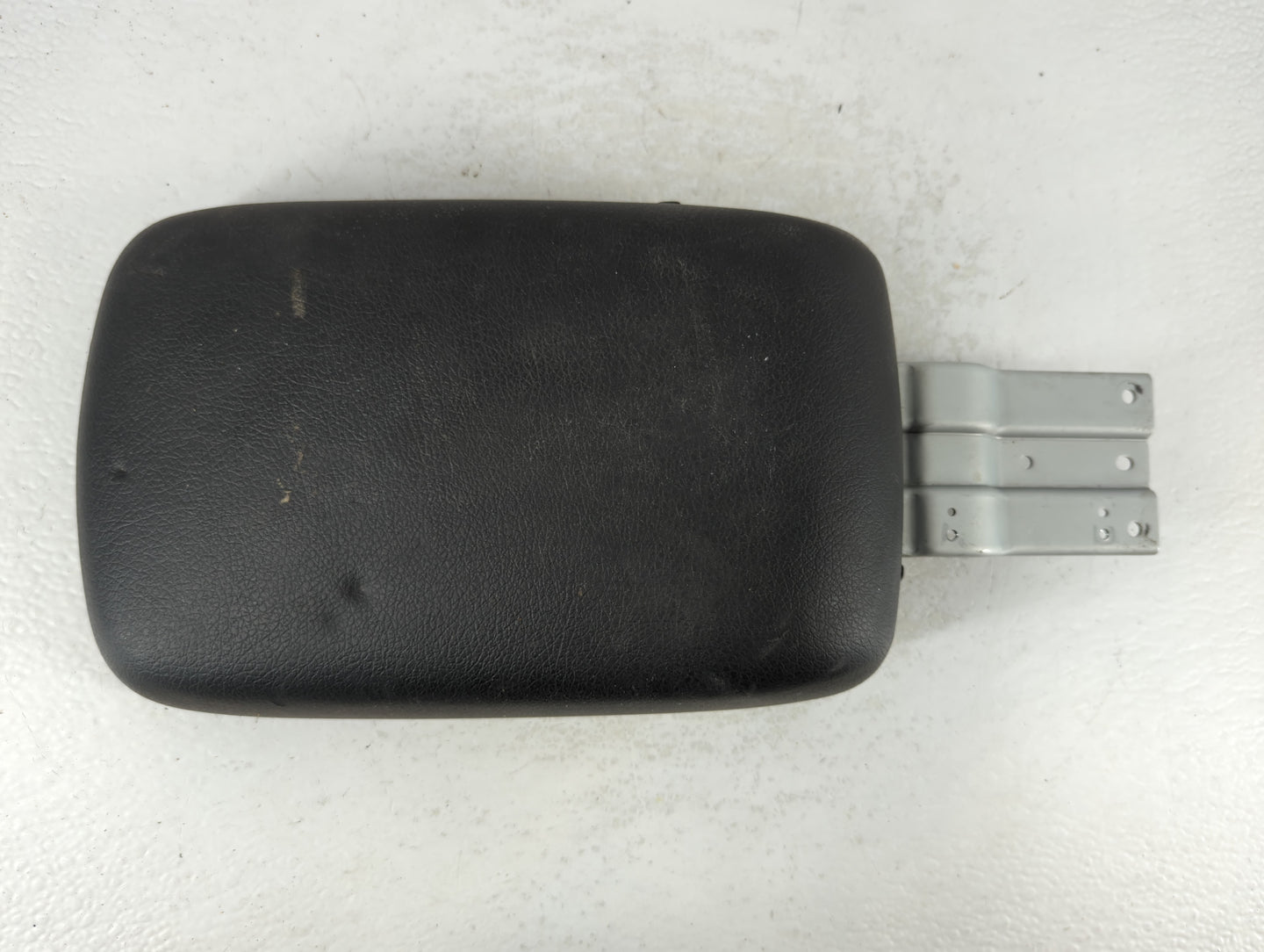 2014 Subaru Impreza Center Console Armrest Cover Lid Fits OEM Used Auto Parts - Oemusedautoparts1.com