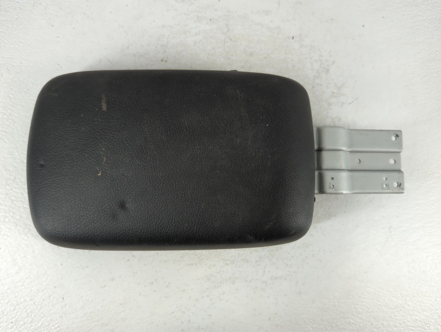 2014 Subaru Impreza Center Console Armrest Cover Lid Fits OEM Used Auto Parts - Oemusedautoparts1.com