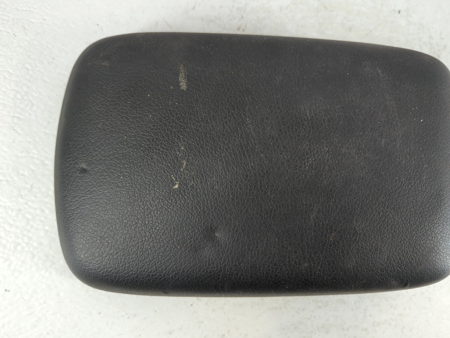 2014 Subaru Impreza Center Console Armrest Cover Lid Fits OEM Used Auto Parts - Oemusedautoparts1.com