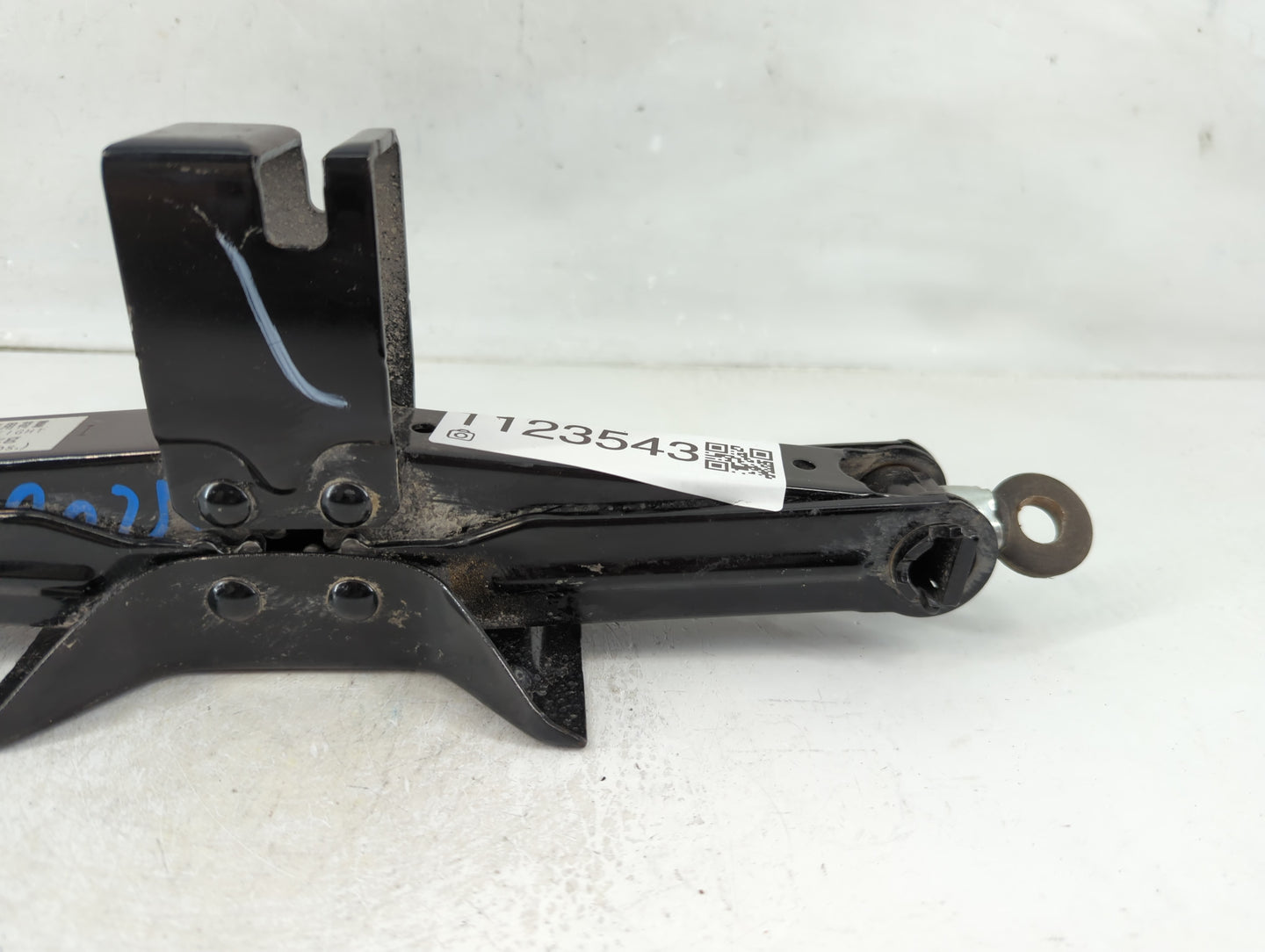 2014 Subaru Legacy Spare Scissor Car Jack 1123543 - Oemusedautoparts1.com