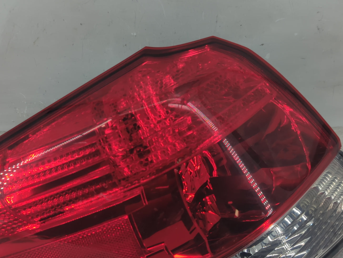 2010-2013 Subaru Legacy Tail Light Assembly Driver Left OEM P/N:2XL 946 093 Fits Fits 2010 2011 2012 2013 OEM Used Auto Part