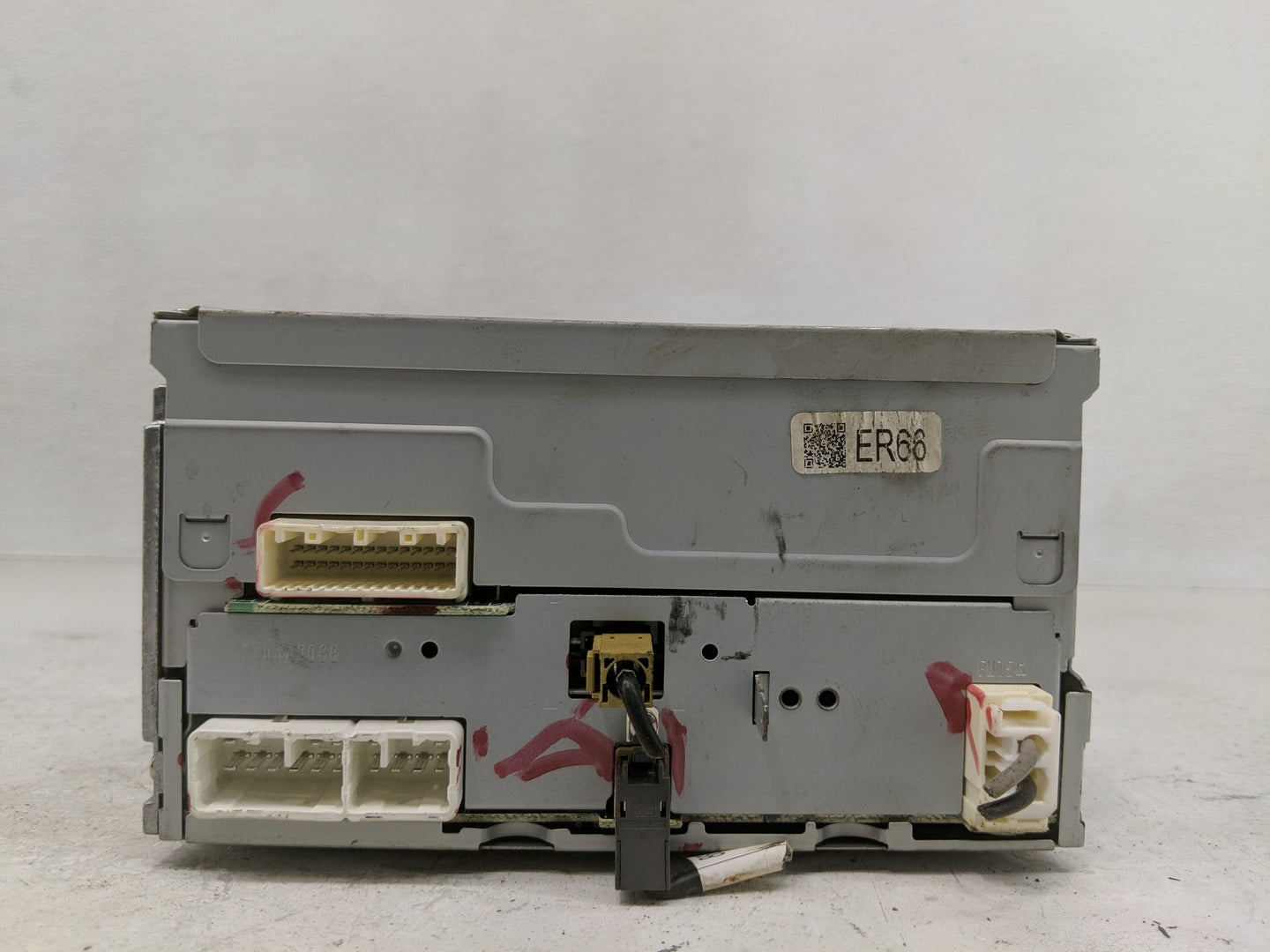 2013-2014 Subaru Legacy Radio AM FM Cd Player Receiver Replacement P/N:86201AJ66A Fits Fits 2013 2014 OEM Used Auto Parts - 