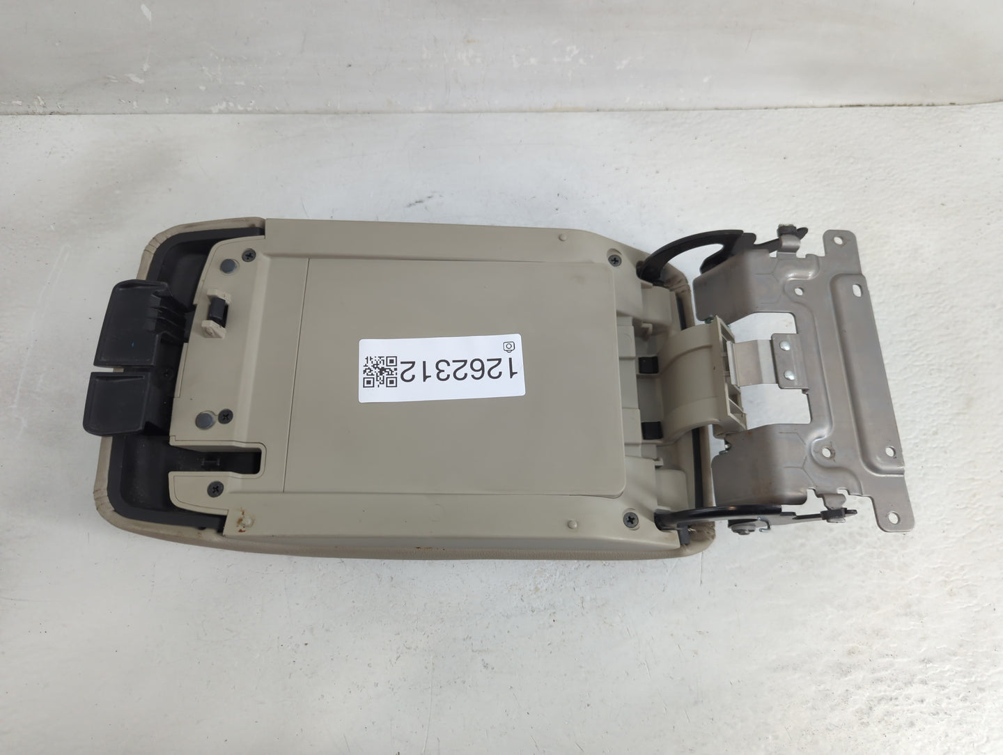 2014 Subaru Legacy Center Console Armrest Cover Lid Fits OEM Used Auto Parts - Oemusedautoparts1.com