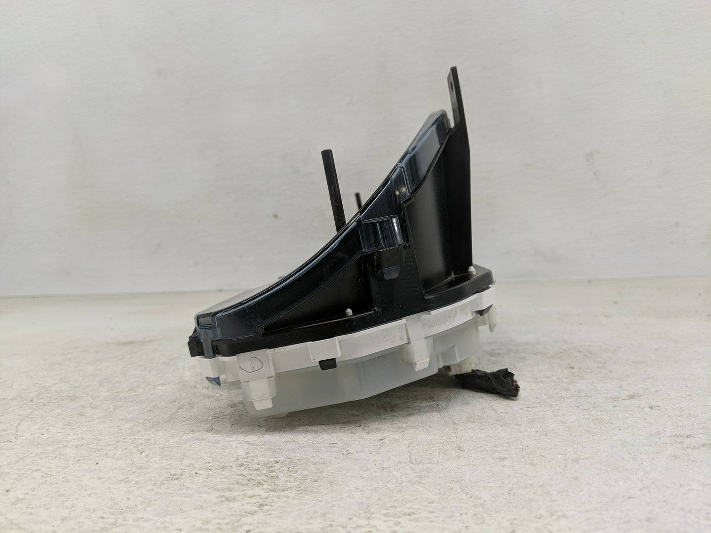 2014 Subaru Legacy Instrument Cluster Speedometer Gauges P/N:85001AJ04A Fits OEM Used Auto Parts - Oemusedautoparts1.com