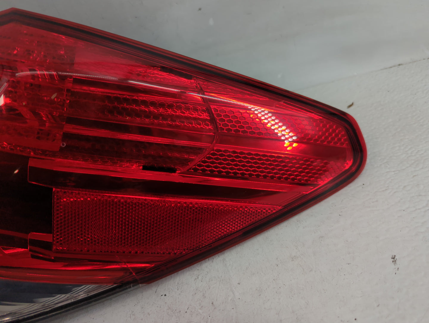 2010-2013 Subaru Legacy Tail Light Assembly Passenger Right OEM Fits Fits 2010 2011 2012 2013 OEM Used Auto Parts - Oemuseda