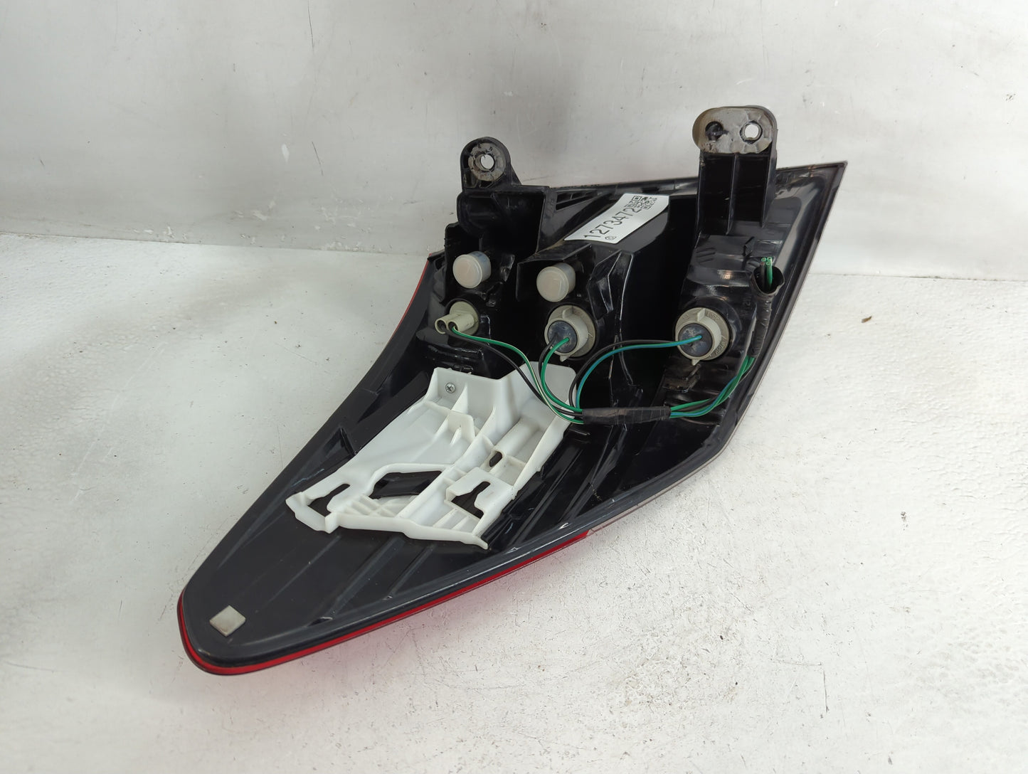 2010-2013 Subaru Legacy Tail Light Assembly Passenger Right OEM Fits Fits 2010 2011 2012 2013 OEM Used Auto Parts - Oemuseda