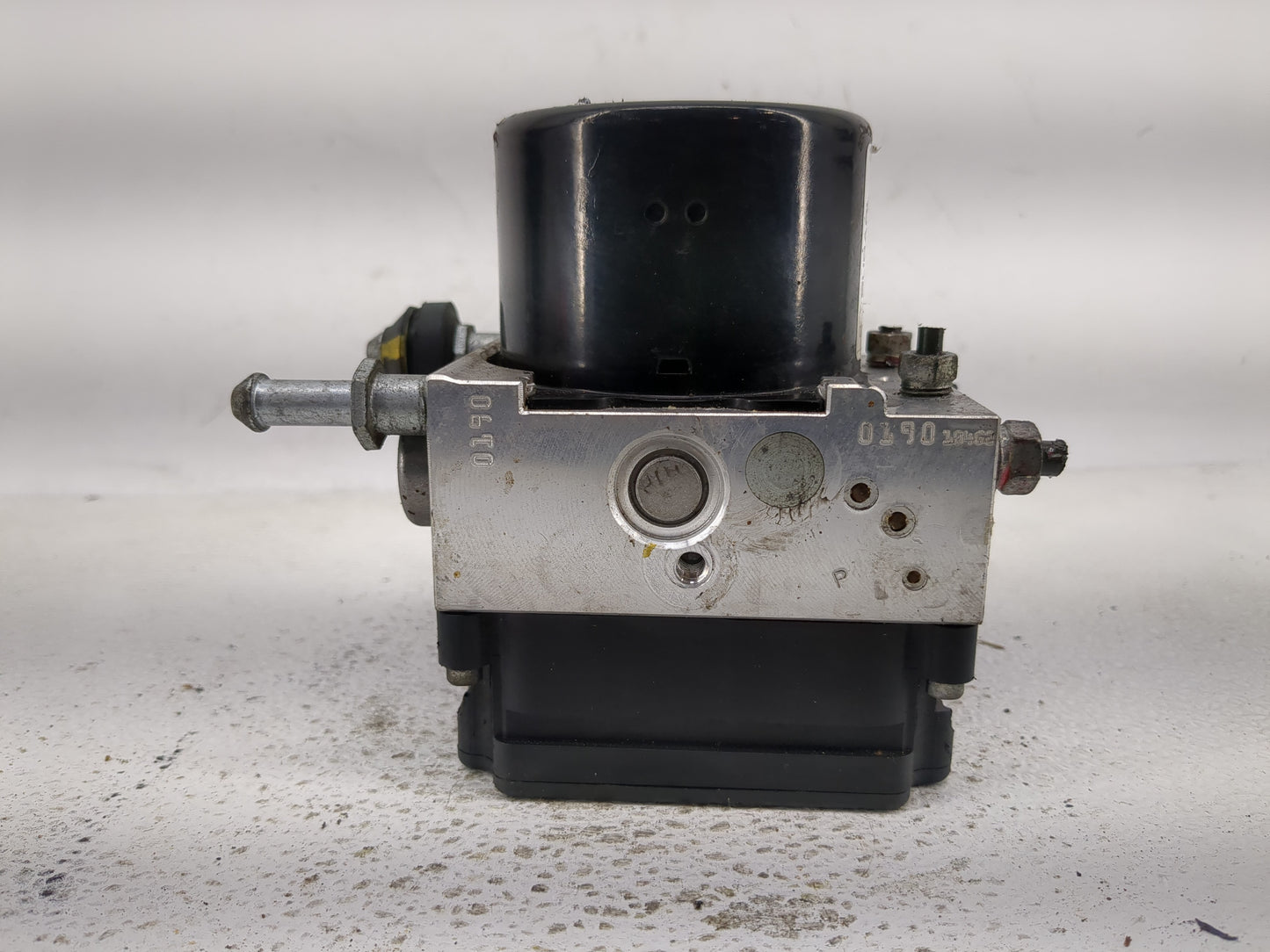 2013-2014 Subaru Legacy ABS Pump Control Module Replacement P/N:27536AJ03A Fits Fits 2013 2014 OEM Used Auto Parts - Oemused