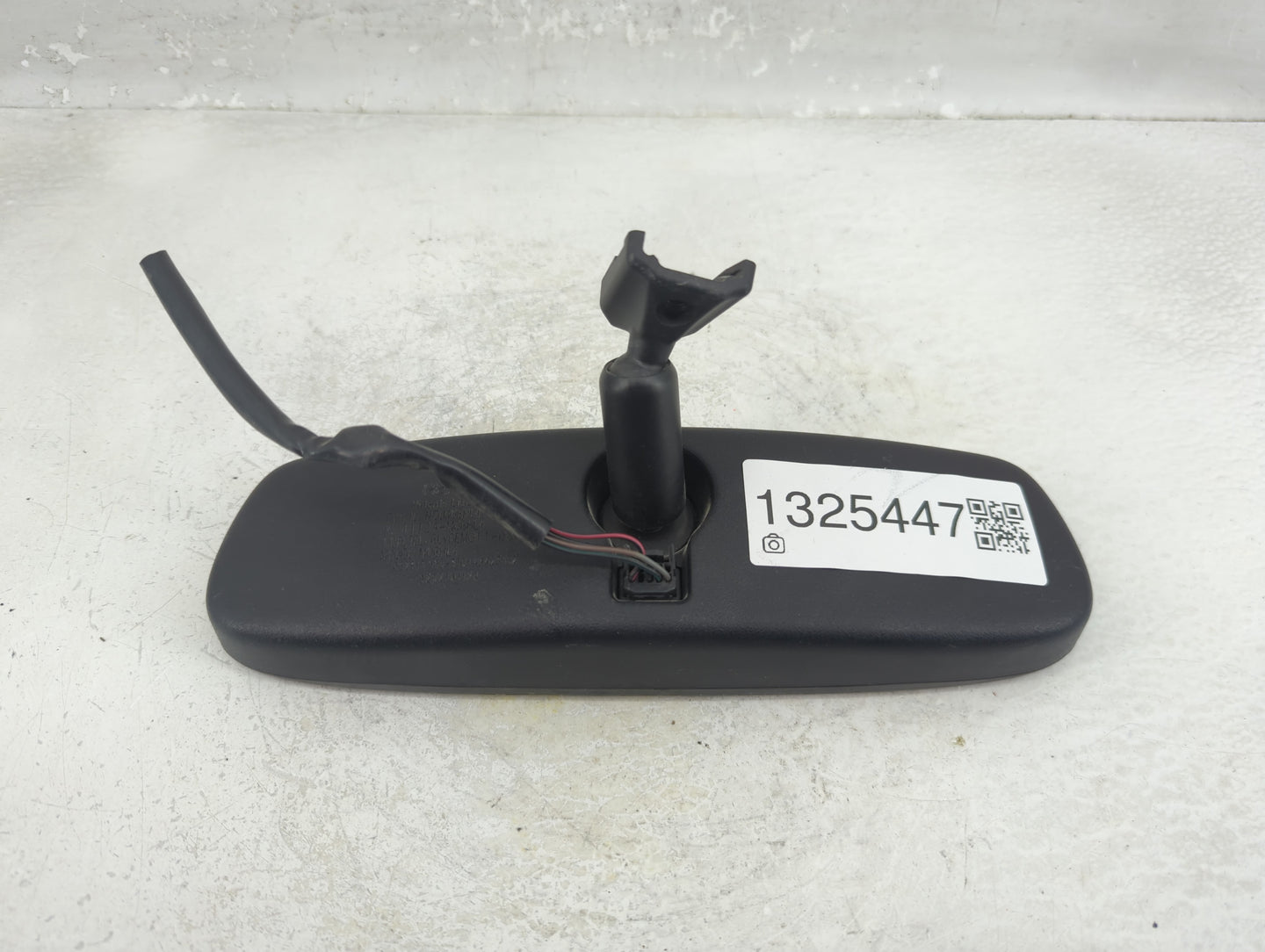 2010-2019 Subaru Legacy Interior Rear View Mirror Replacement OEM P/N:4112A-M0BHL4 Fits OEM Used Auto Parts - Oemusedautopar