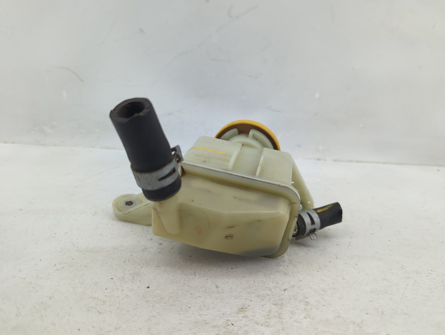 2014 Subaru Legacy Power Steering Reservoir - Oemusedautoparts1.com