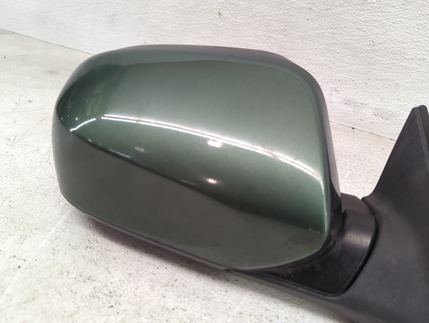 2011-2014 Subaru Legacy Passenger Side View Mirror - Right Door Mirror OEM Used - Oemusedautoparts1.com