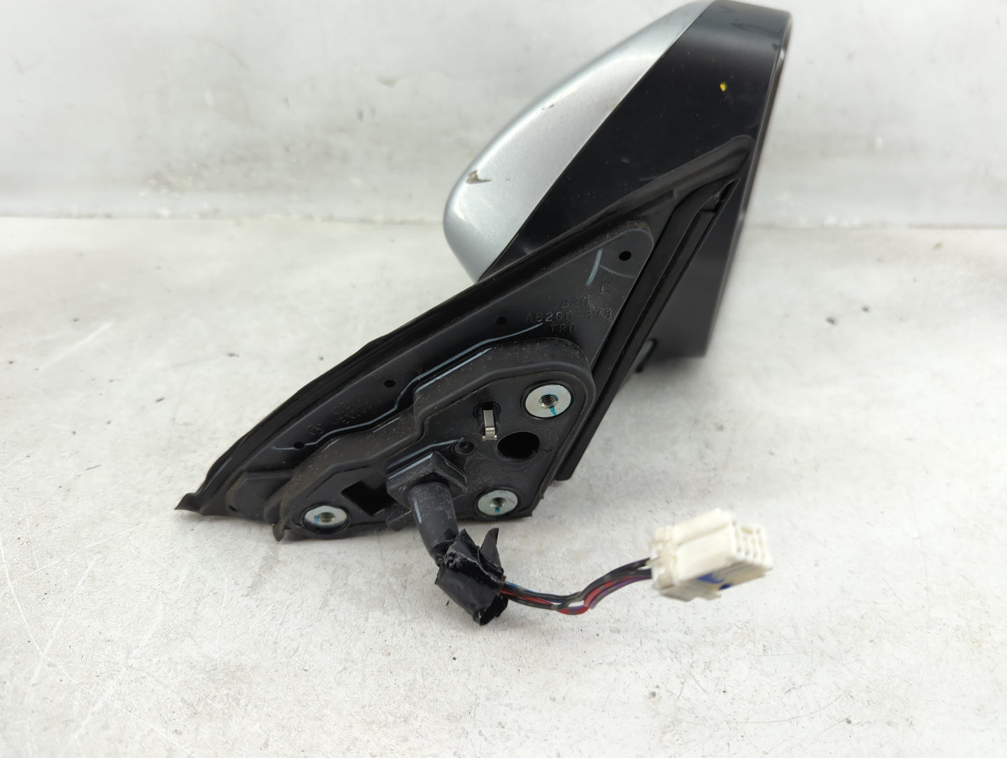 2011-2014 Subaru Legacy Passenger Side View Mirror - Right Door Mirror OEM Used - Oemusedautoparts1.com