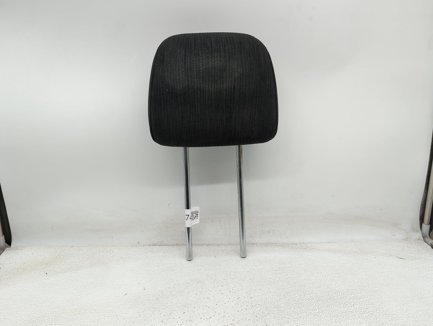 2013-2014 Subaru Legacy Headrest Head Rest Front Driver Seat Black - Oemusedautoparts1.com