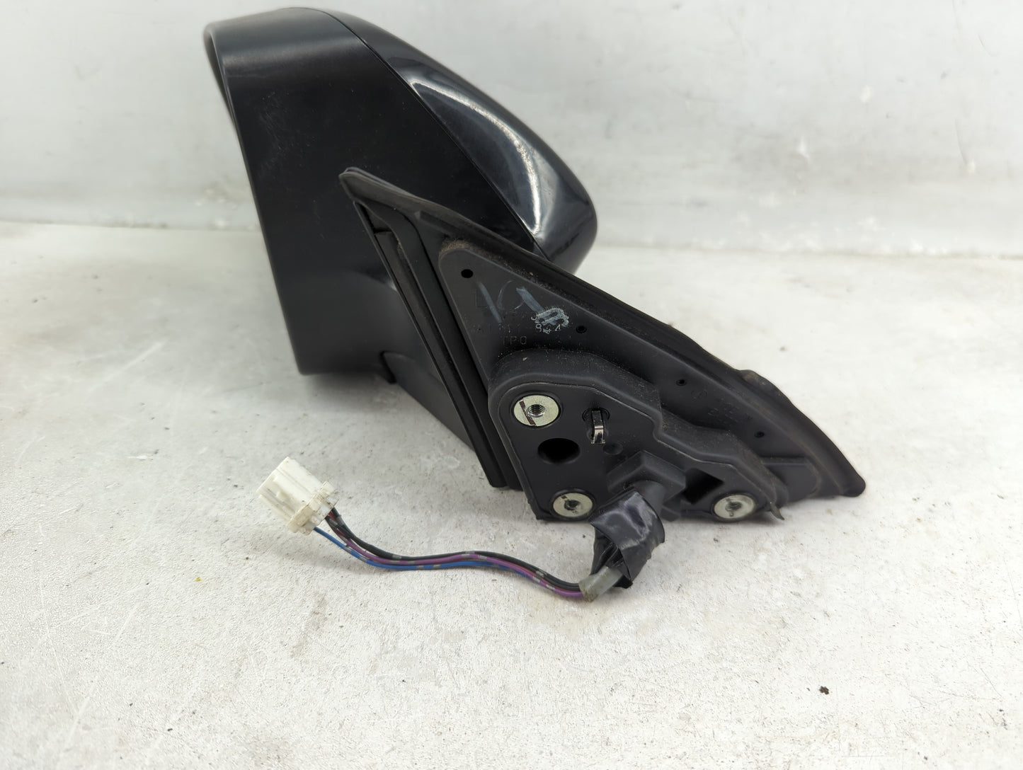 2011-2014 Subaru Legacy Driver Side View Mirror - Left Door Mirror OEM Used - Oemusedautoparts1.com