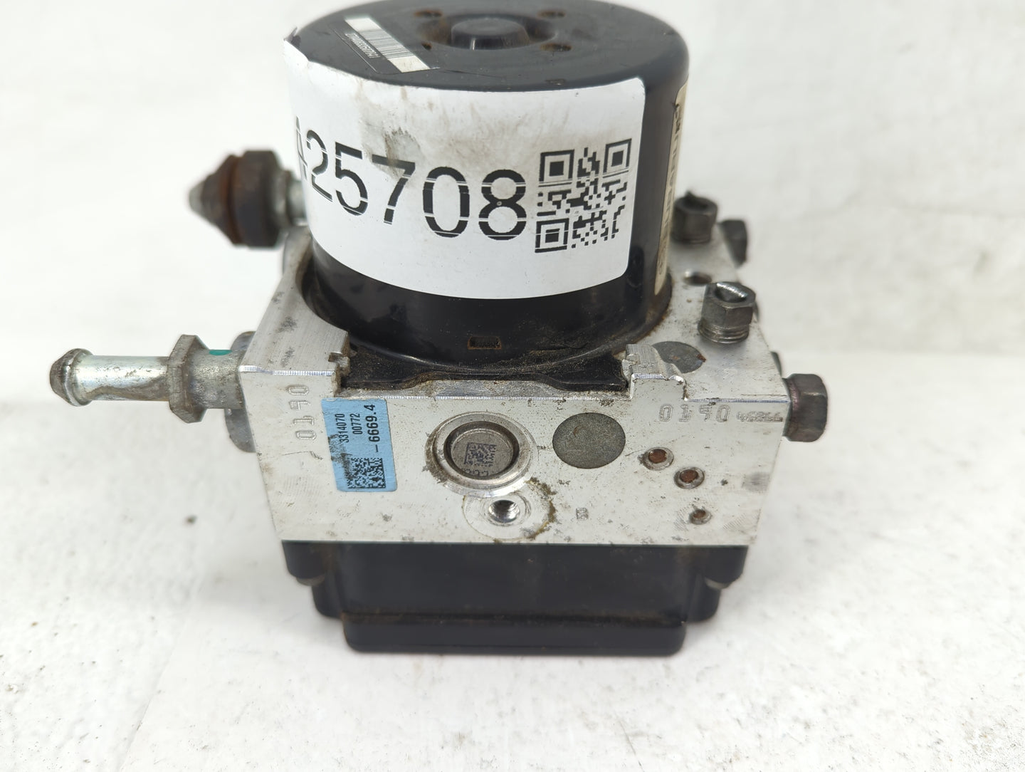 2013-2014 Subaru Legacy ABS Pump Control Module Replacement P/N:06.2109-6669.3 06.2620-3430.1, 28.5622-1104.3 Fits Fits 2013