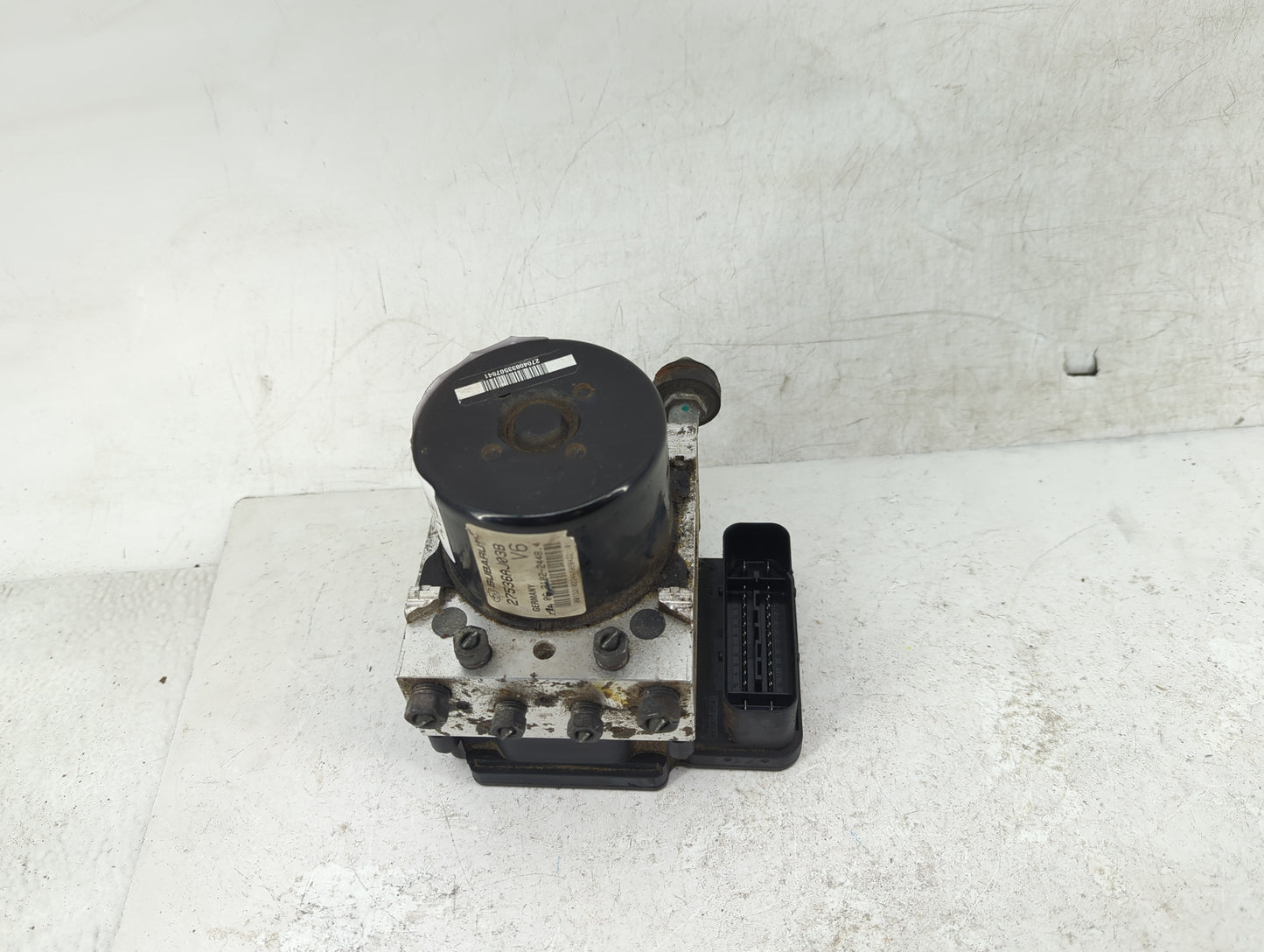 2013-2014 Subaru Legacy ABS Pump Control Module Replacement P/N:06.2109-6669.3 06.2620-3430.1, 28.5622-1104.3 Fits Fits 2013